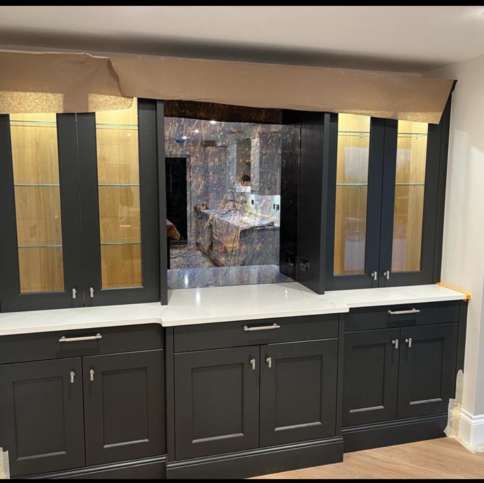 Made-to-measure designer mirror